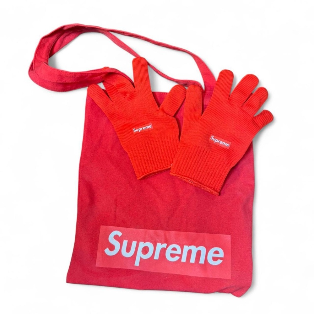 Supreme Vibrant Red Tote and Glove Set